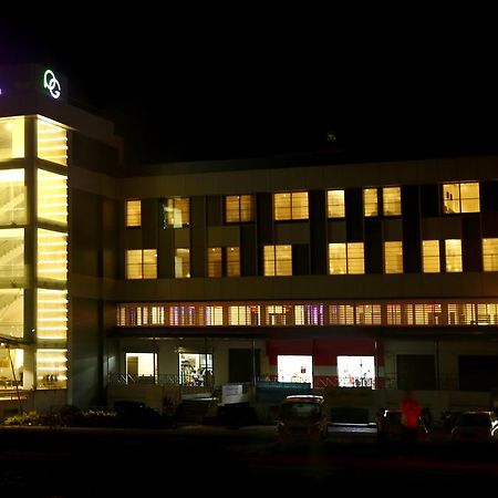 Hotel Preeti Executive Satara Extérieur photo