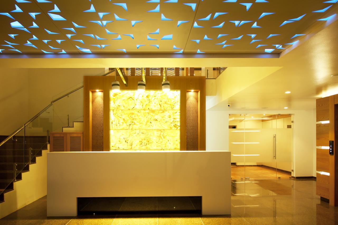 Hotel Preeti Executive Satara Extérieur photo